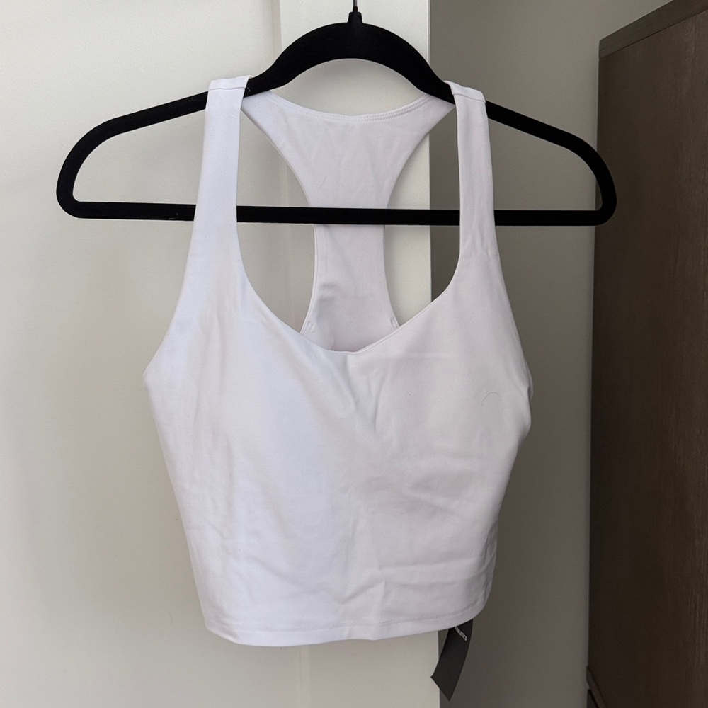 NEW Fabletics Anywhere Cropped Built in Bra Tank